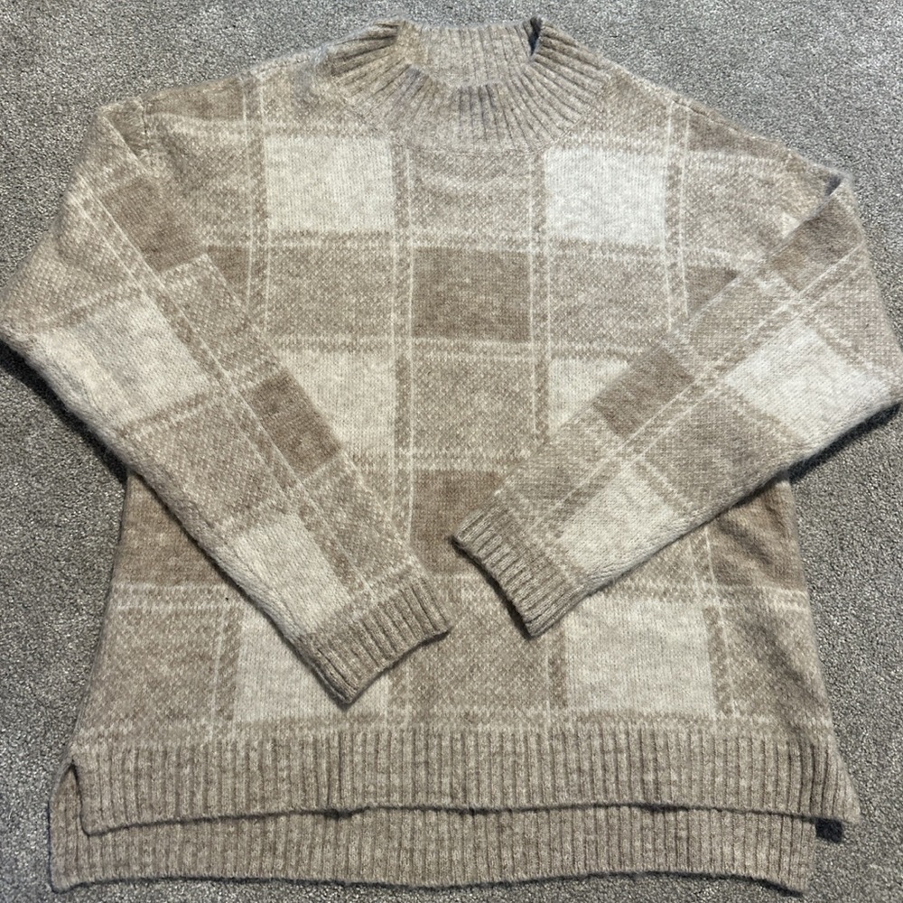 Peyton Primrose Tan and White Plaid Sweater